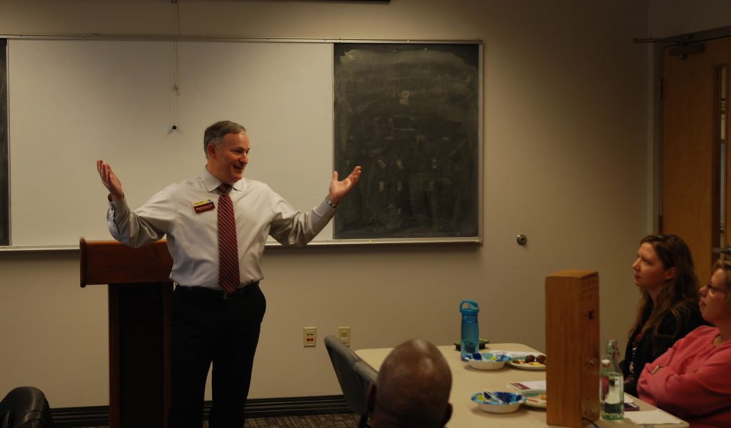 General Evaluator at a Toastmasters meeting conducting his role